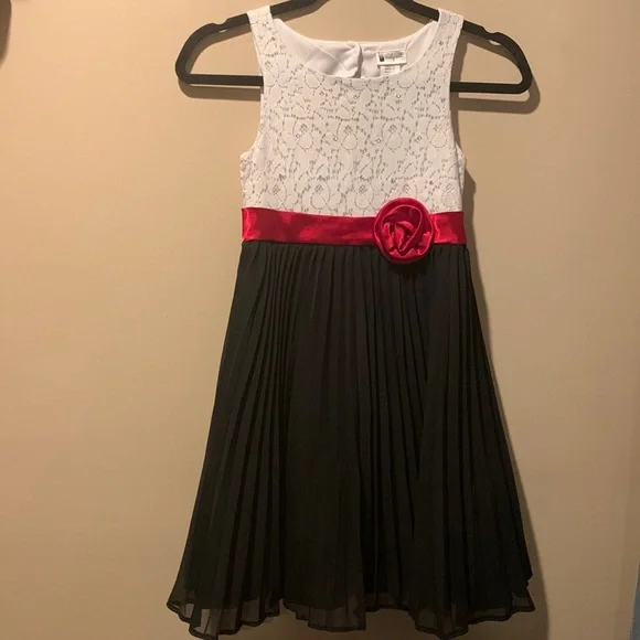 Emily West elegant girls dress - Picture 1 of 8